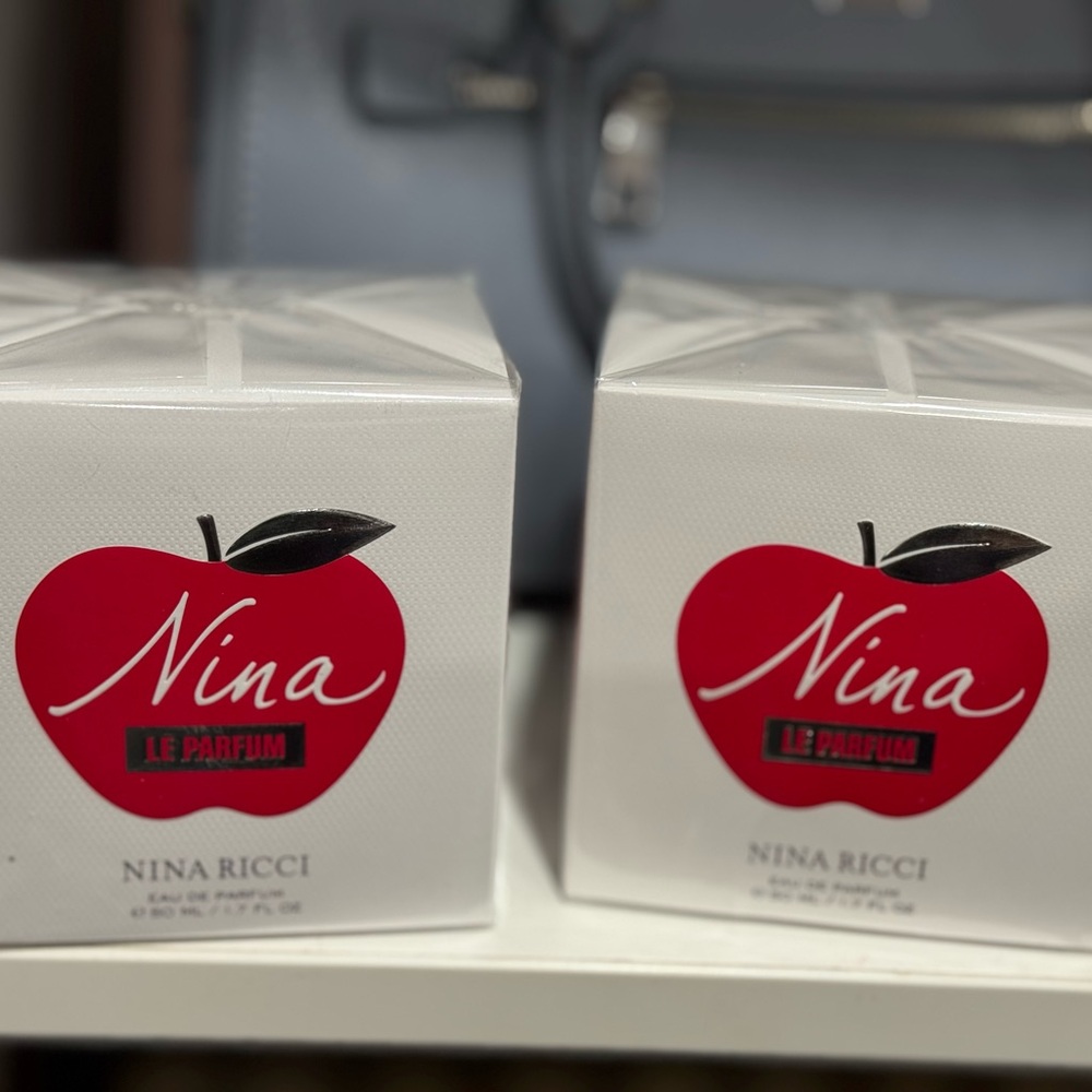 New TWO Nina Ricci